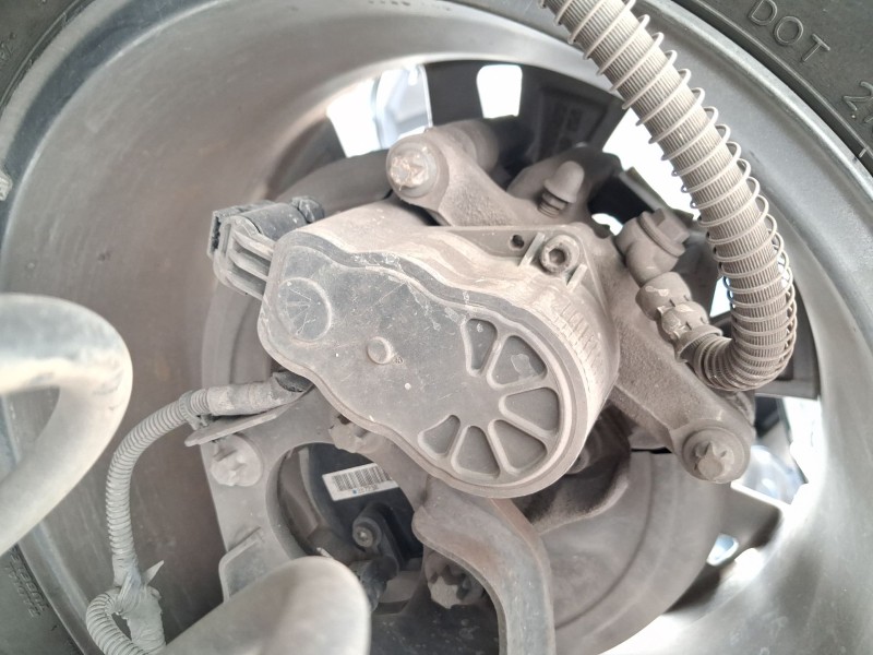 Recambio de pinza freno trasera derecha para peugeot 2008 ii (ud_, us_, uy_, uj_, ur_, uc_) e-2008 referencia OEM IAM 1608998980