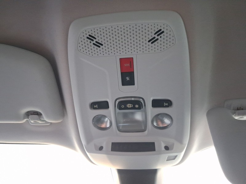 Recambio de luz interior para peugeot 2008 ii (ud_, us_, uy_, uj_, ur_, uc_) e-2008 referencia OEM IAM 9831466480  