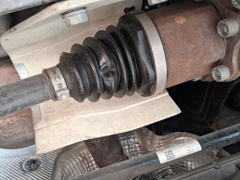 Recambio de transmision delantera derecha para seat arona (kj7, kjp) 1.0 tgi referencia OEM IAM 2Q0407272BS  