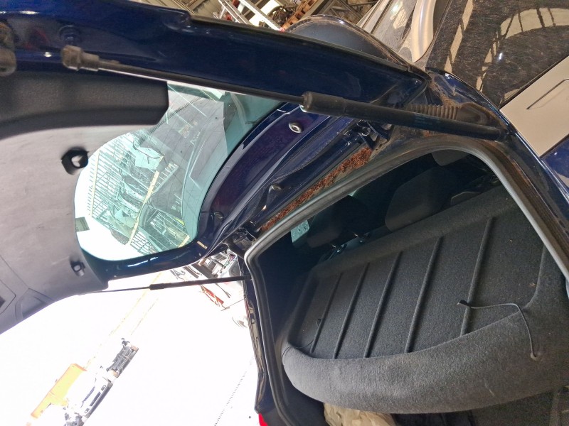Recambio de amortiguadores maletero / porton para seat arona (kj7, kjp) 1.0 tgi referencia OEM IAM 6F9827550D  