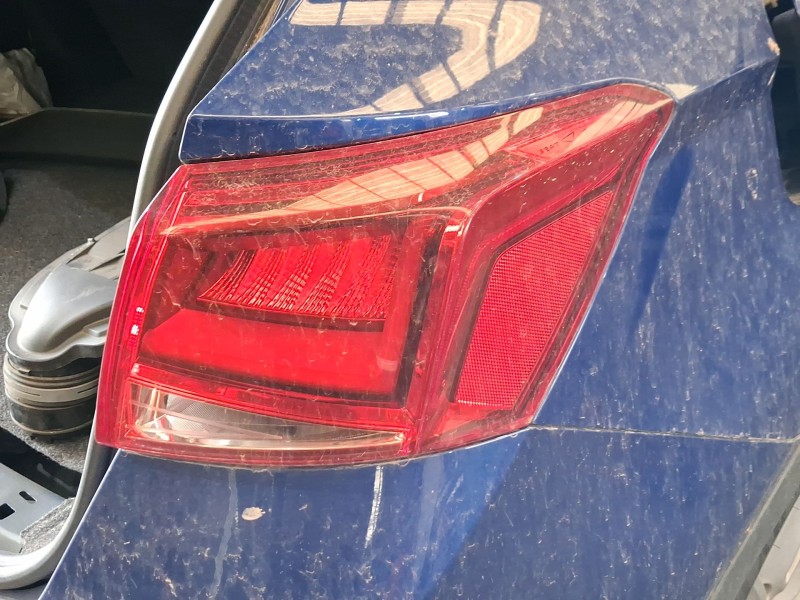 Recambio de piloto trasero derecho exterior para seat arona (kj7, kjp) 1.0 tgi referencia OEM IAM 6F9945208B  