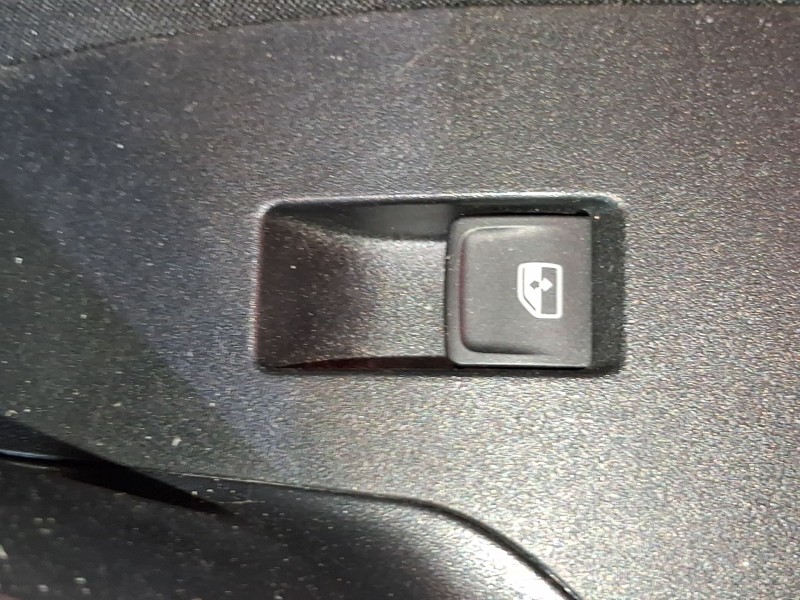 Recambio de mando elevalunas delantero derecho para seat arona (kj7, kjp) 1.0 tgi referencia OEM IAM 5G0959855PWHS  