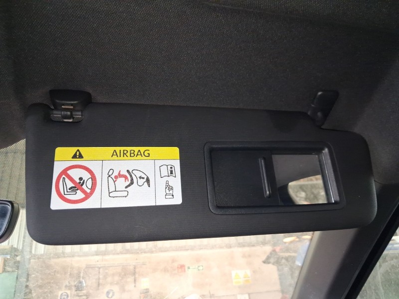 Recambio de parasol derecho para seat arona (kj7, kjp) 1.0 tgi referencia OEM IAM 5G0857552DC3H8  