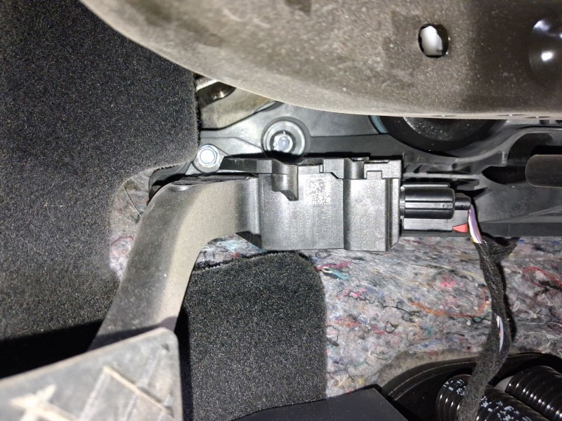 Recambio de potenciometro pedal para seat arona (kj7, kjp) 1.0 tgi referencia OEM IAM 2Q1723503  