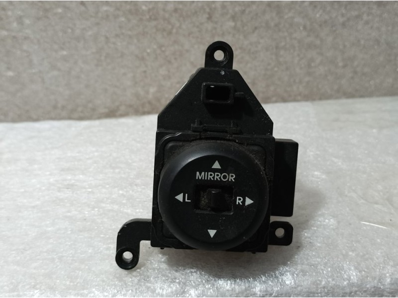 Recambio de mando retrovisor para hyundai i30 comfort referencia OEM IAM  SIN REFERENCIA 