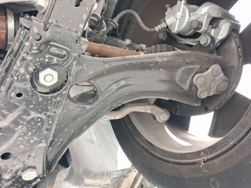 Recambio de brazo suspension inferior delantero izquierdo para renault captur ii (hf_) 1.0 tce 90 eco-g (hfm6) referencia OEM IA