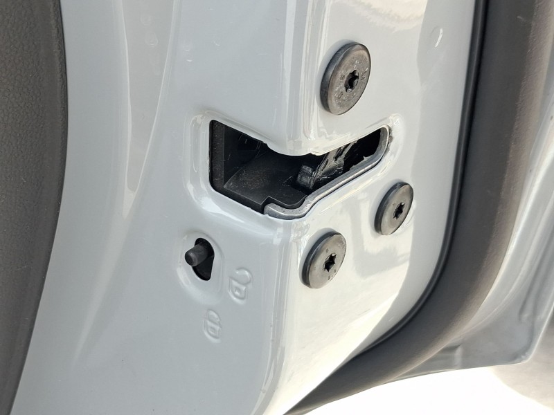 Recambio de cerradura puerta trasera derecha para renault captur ii (hf_) 1.0 tce 90 eco-g (hfm6) referencia OEM IAM 825021122R 