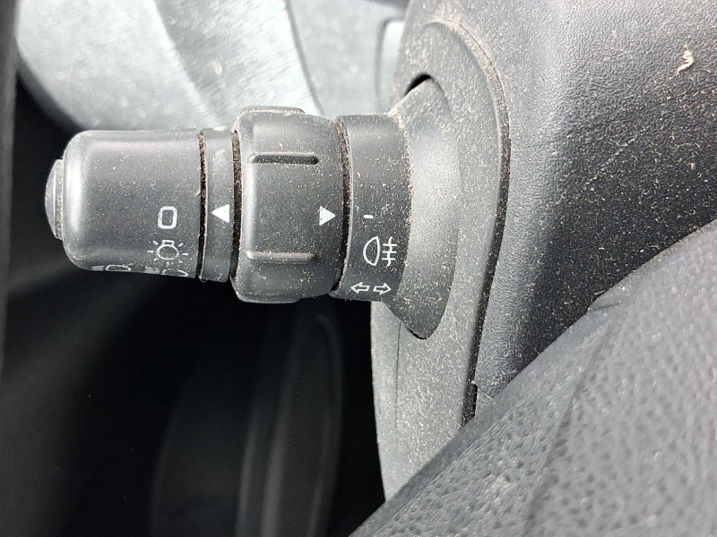 Recambio de mando luces y limpia para renault kangoo / grand kangoo ii (kw0/1_) 1.5 dci 75 (kw07, kw10, kw04) referencia OEM IAM