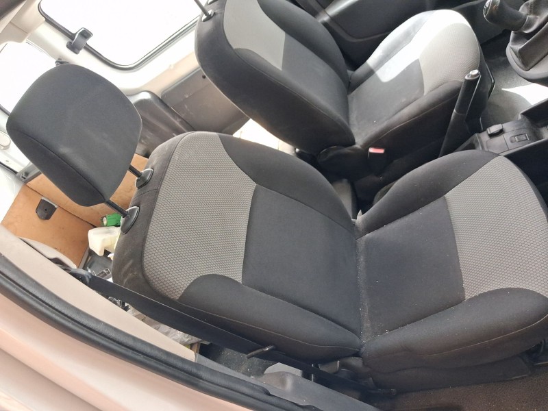 Recambio de asiento delantero derecho para renault kangoo / grand kangoo ii (kw0/1_) 1.5 dci 75 (kw07, kw10, kw04) referencia OE
