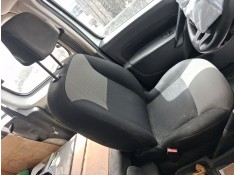 ASIENTO DELANTERO IZQUIERDO 