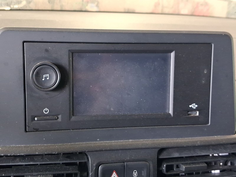 Recambio de sistema audio / radio para citroën berlingo furgoneta/monovolumen (k9) 1.5 bluehdi 100 referencia OEM IAM 98392691ZD