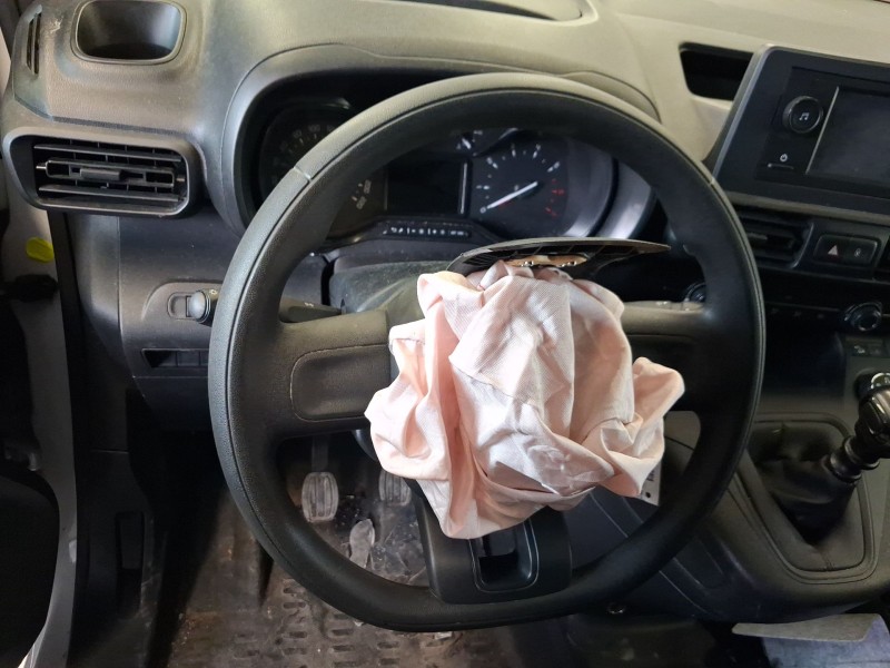 Recambio de volante para citroën berlingo furgoneta/monovolumen (k9) 1.5 bluehdi 100 referencia OEM IAM   