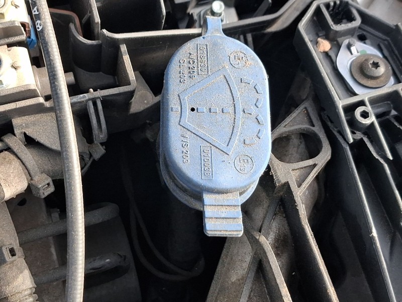 Recambio de deposito limpia para mercedes-benz clase b sports tourer (w246, w242) b 180 cdi (246.200) referencia OEM IAM A246869