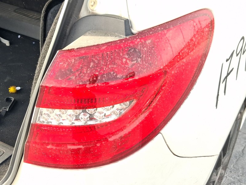 Recambio de piloto trasero derecho exterior para mercedes-benz clase b sports tourer (w246, w242) b 180 cdi (246.200) referencia
