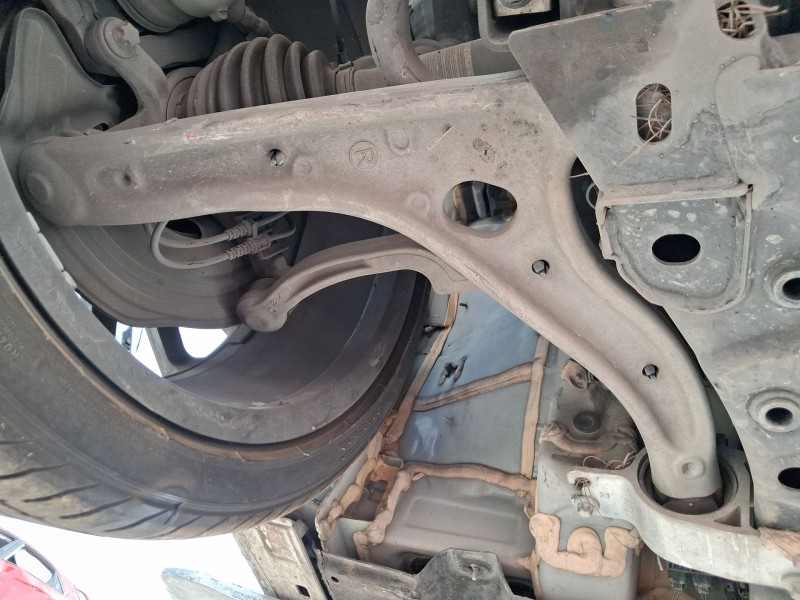 Recambio de brazo suspension inferior delantero derecho para mercedes-benz clase b sports tourer (w246, w242) b 180 cdi (246.200