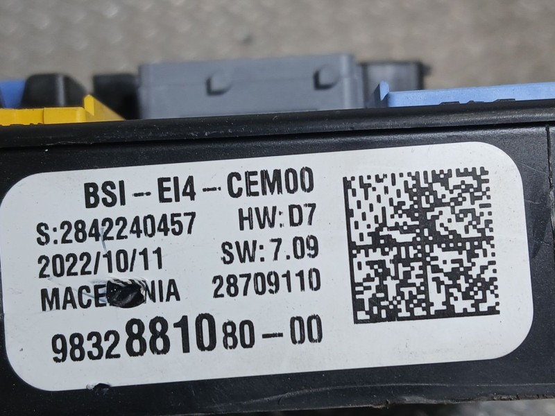 Recambio de caja reles / fusibles para opel mokka 1.2 (76) referencia OEM IAM   