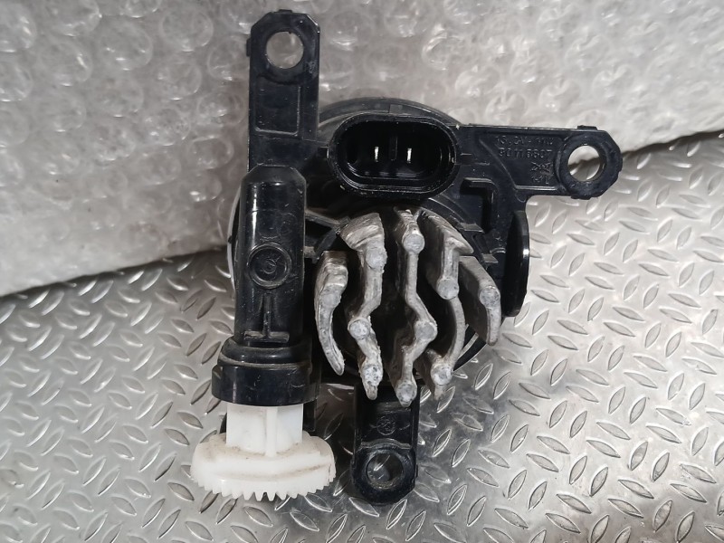 Recambio de faro antiniebla izquierdo para opel mokka 1.2 (76) referencia OEM IAM 9831303880  