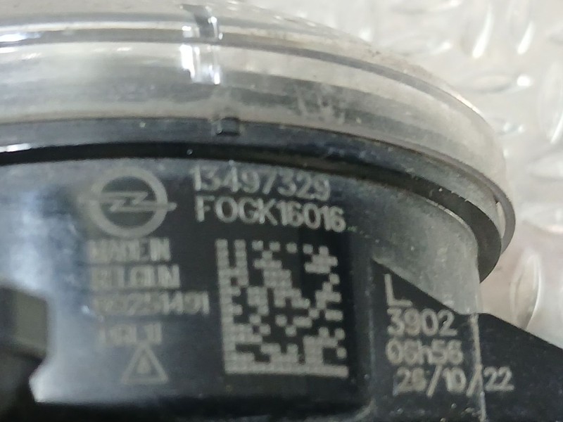 Recambio de faro antiniebla izquierdo para opel mokka 1.2 (76) referencia OEM IAM 9831303880  