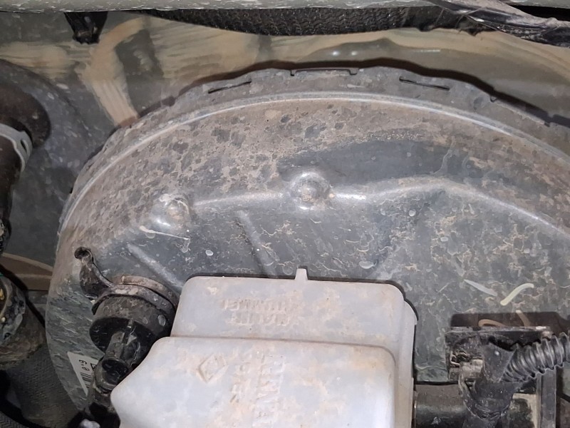 Recambio de servofreno para dacia sandero iii 1.0 tce 90 eco-g referencia OEM IAM 472104755R  