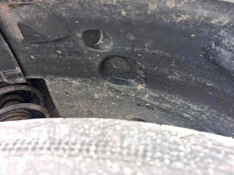 Recambio de plastico pase rueda del. izq. para dacia sandero iii 1.0 tce 90 eco-g referencia OEM IAM   
