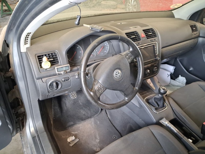 volkswagen golf v (1k1) del año 2006