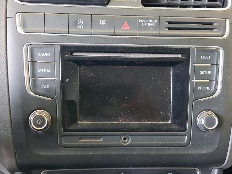 Recambio de sistema audio / radio cd para volkswagen polo v (6r1, 6c1) 1.2 tsi 16v referencia OEM IAM   