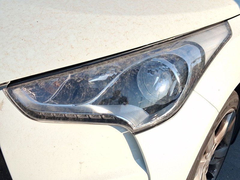 Recambio de faro izquierdo para hyundai veloster (fs) 1.6 gdi referencia OEM IAM 921012V700  