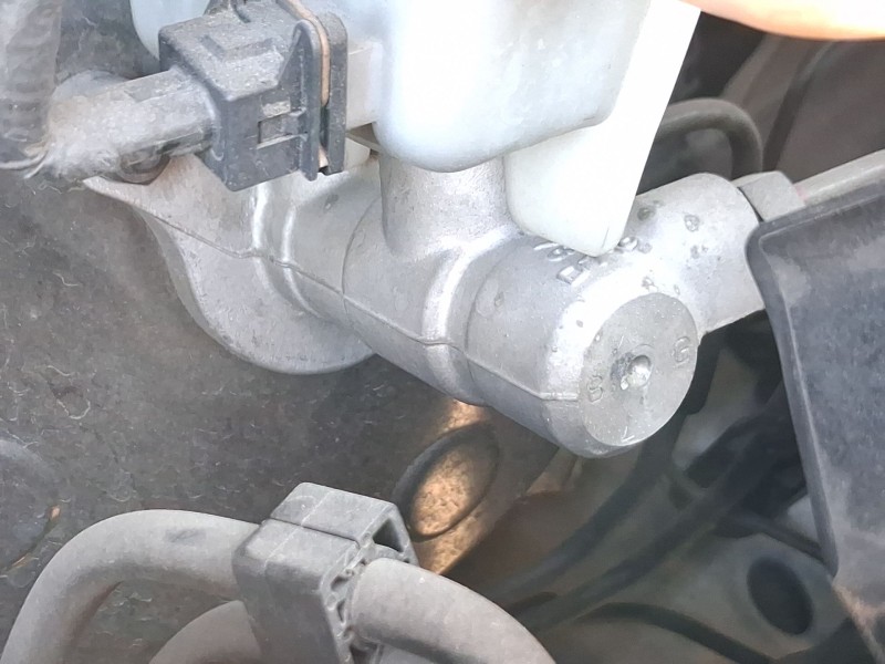 Recambio de bomba freno para hyundai veloster (fs) 1.6 gdi referencia OEM IAM 585102V200  