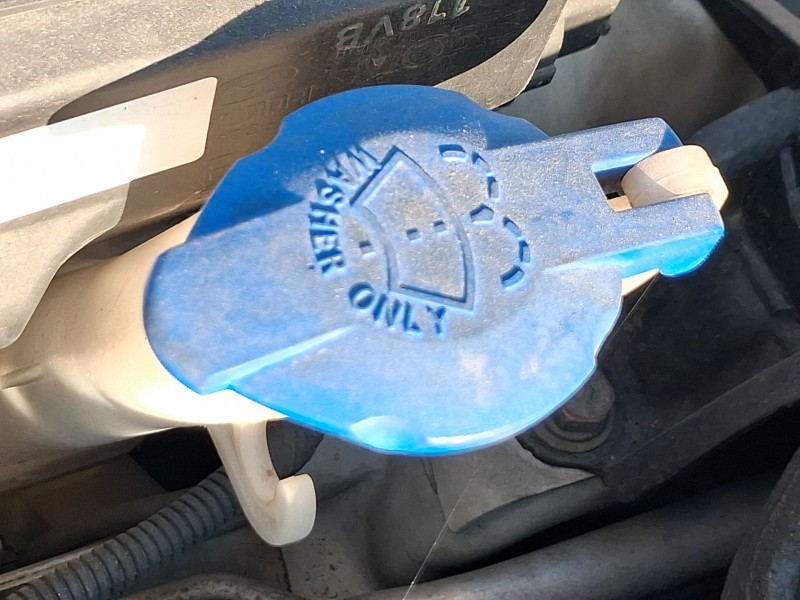 Recambio de deposito limpia para hyundai veloster (fs) 1.6 gdi referencia OEM IAM 986202V100  