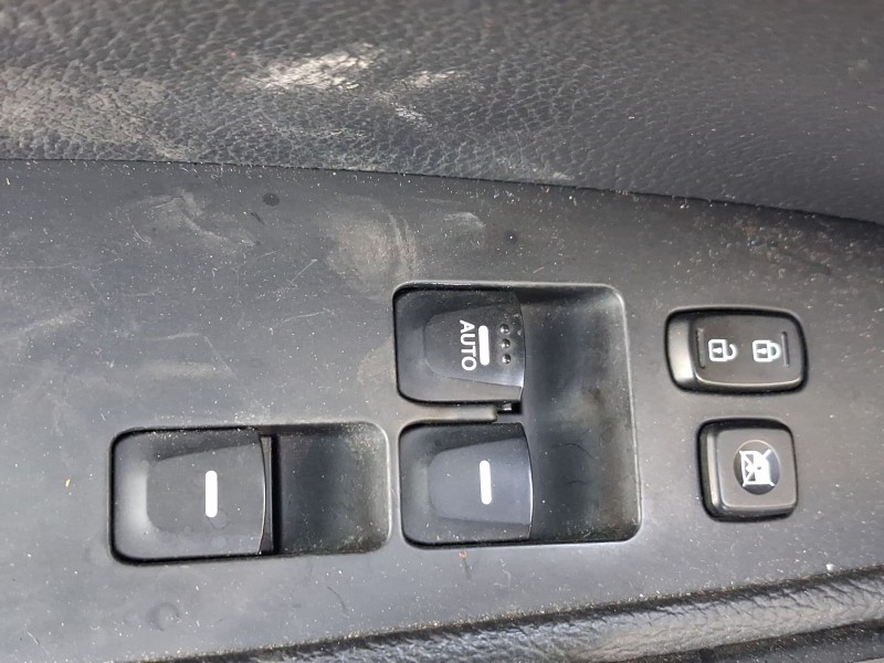 Recambio de mando elevalunas delantero izquierdo para hyundai veloster (fs) 1.6 gdi referencia OEM IAM 935702V1104X  