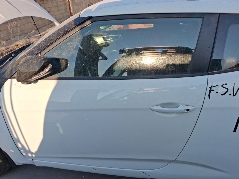 Recambio de puerta delantera izquierda para hyundai veloster (fs) 1.6 gdi referencia OEM IAM 760032V011  