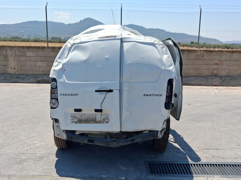 peugeot partner caja/chasis del año 2014