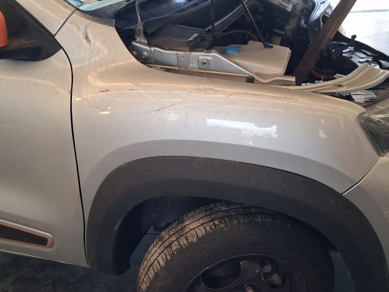 Recambio de aleta delantera derecha para dacia spring ev (b6m1) referencia OEM IAM 631007661R TOCADA Y ROZADA 