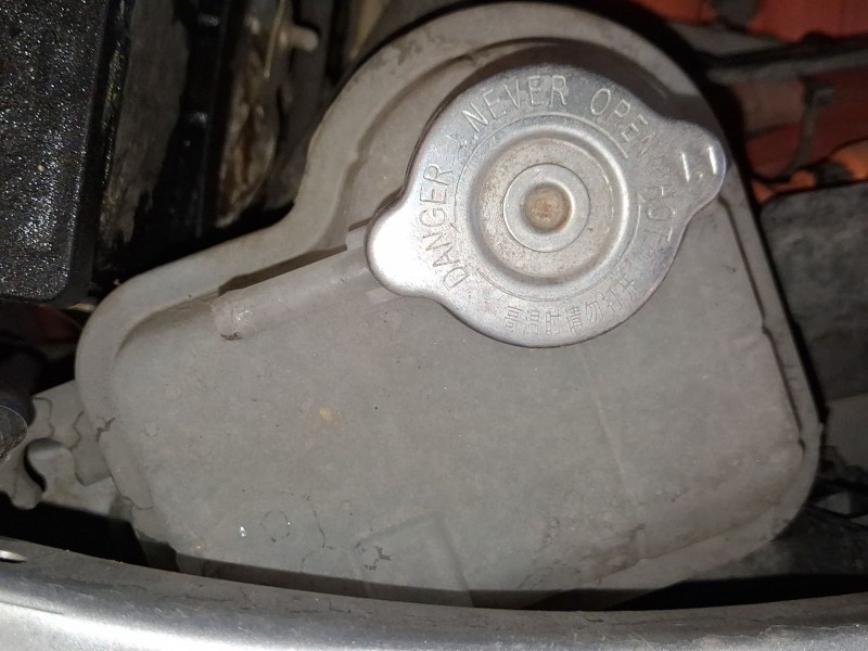 Recambio de deposito expansion para dacia spring ev (b6m1) referencia OEM IAM 217104297R  