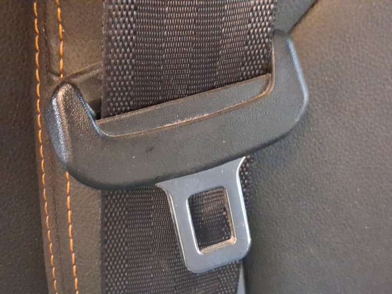 Recambio de cinturon seguridad trasero derecho para dacia spring ev (b6m1) referencia OEM IAM 888848139R  