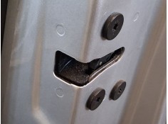 CERRADURA PUERTA DELANTERA DERECHA 805028917R 