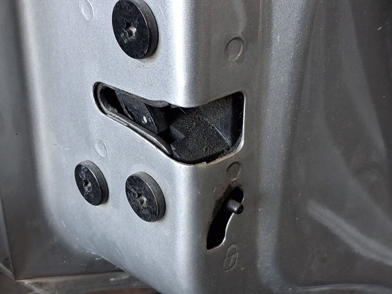 Recambio de cerradura puerta trasera izquierda para dacia spring ev (b6m1) referencia OEM IAM 825035134R  