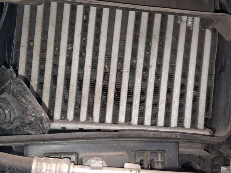 Recambio de intercooler para renault clio v (b7_) tce 90 (b7mt) referencia OEM IAM 144966668R  