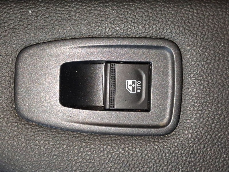 Recambio de mando elevalunas delantero derecho para renault clio v (b7_) tce 90 (b7mt) referencia OEM IAM 254019868R  