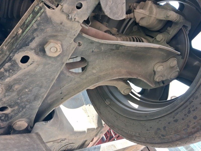 Recambio de brazo suspension inferior delantero izquierdo para renault clio v (b7_) tce 90 (b7mt) referencia OEM IAM 545019665R 