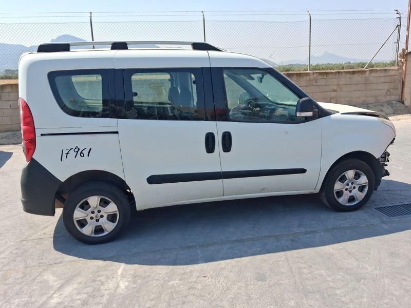 opel combo tour (x12) del año 2014