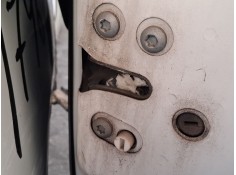 Recambio de cerradura puerta corredera derecha para opel combo tour (x12) 1.3 cdti (c26, d26, e26, c05) referencia OEM IAM 95518