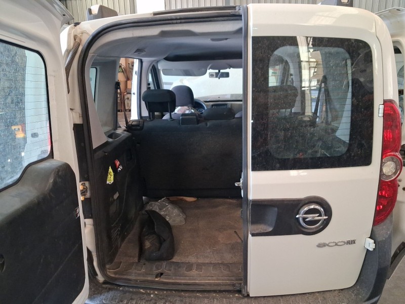 Recambio de puerta trasera derecha carga para opel combo tour (x12) 1.3 cdti (c26, d26, e26, c05) referencia OEM IAM 95519554  