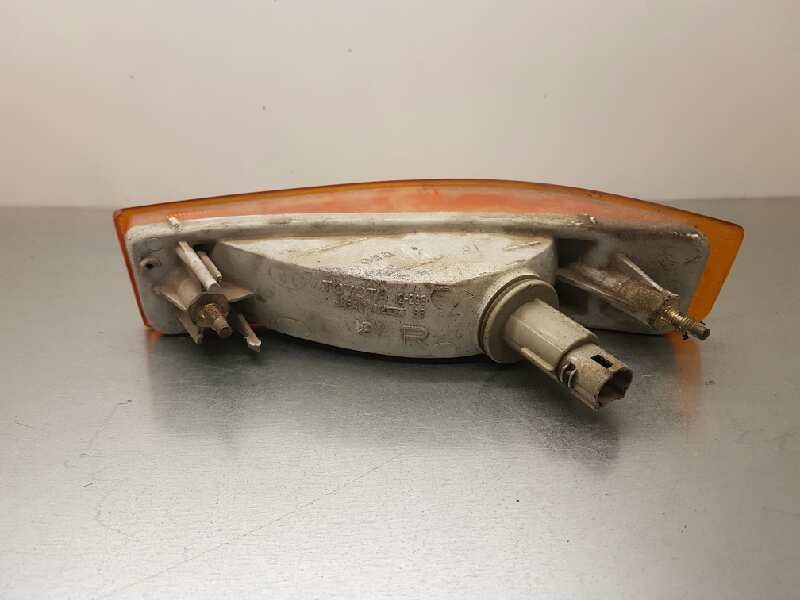 Recambio de piloto delantero derecho para toyota corolla (e11) referencia OEM IAM   