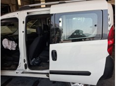 Recambio de puerta lateral corredera izquierda para opel combo tour (x12) 1.3 cdti (c26, d26, e26, c05) referencia OEM IAM 95529