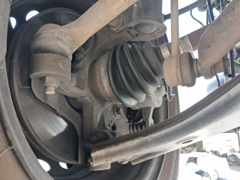 Recambio de mangueta delantera izquierda para opel combo tour (x12) 1.3 cdti (c26, d26, e26, c05) referencia OEM IAM 95524470  