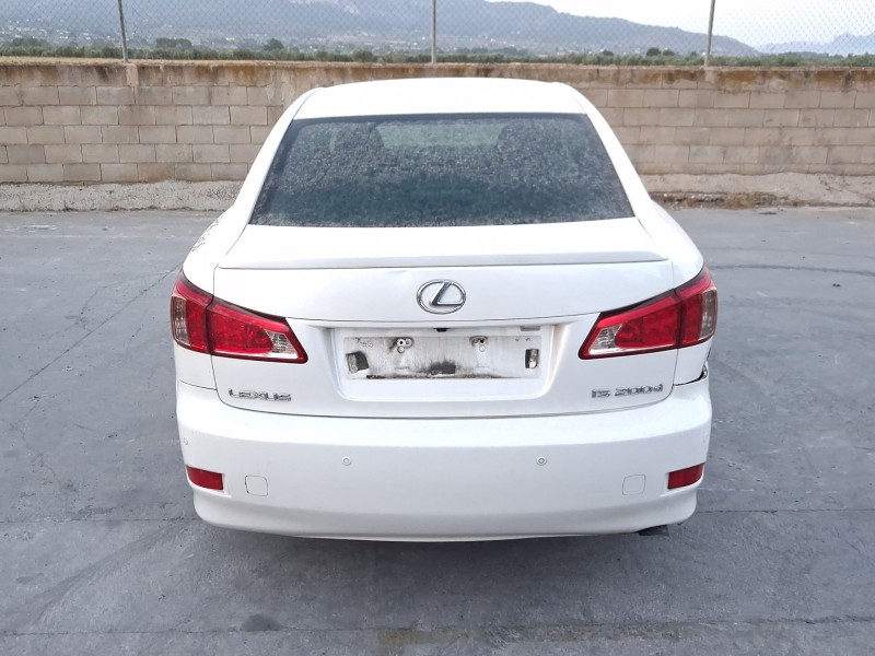 lexus is ii (_e2_) del año 2011
