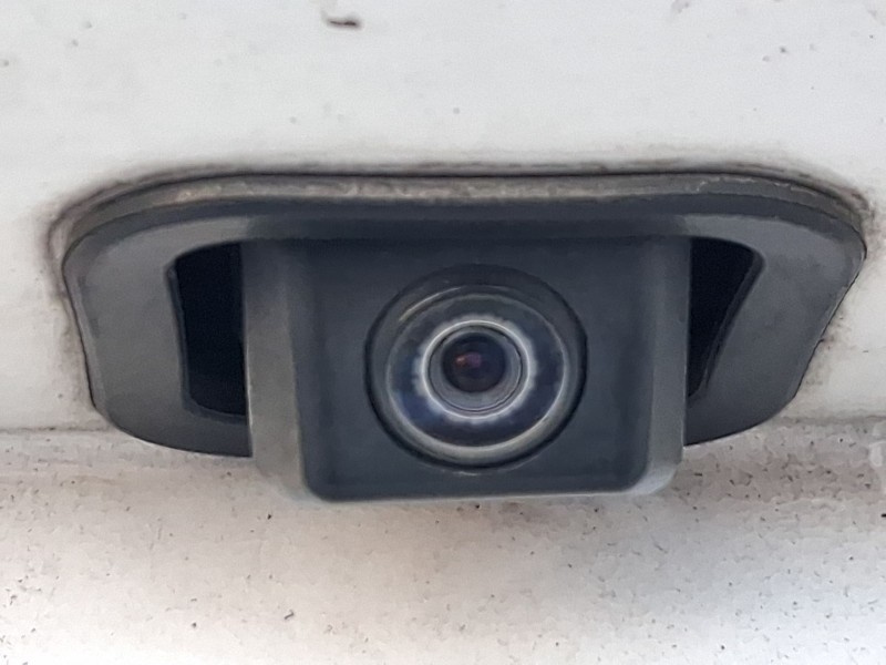 Recambio de camara vision trasera para lexus is ii (_e2_) 200d (ale20_) referencia OEM IAM   