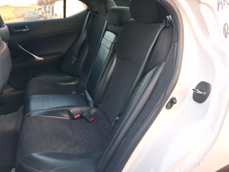Recambio de asientos traseros para lexus is ii (_e2_) 200d (ale20_) referencia OEM IAM   