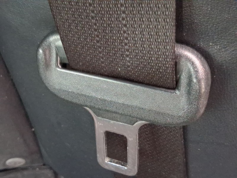 Recambio de cinturon seguridad trasero izquierdo para lexus is ii (_e2_) 200d (ale20_) referencia OEM IAM 7337053092A0  